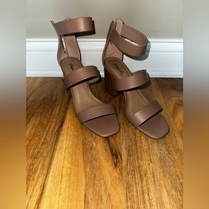 Maeve heels